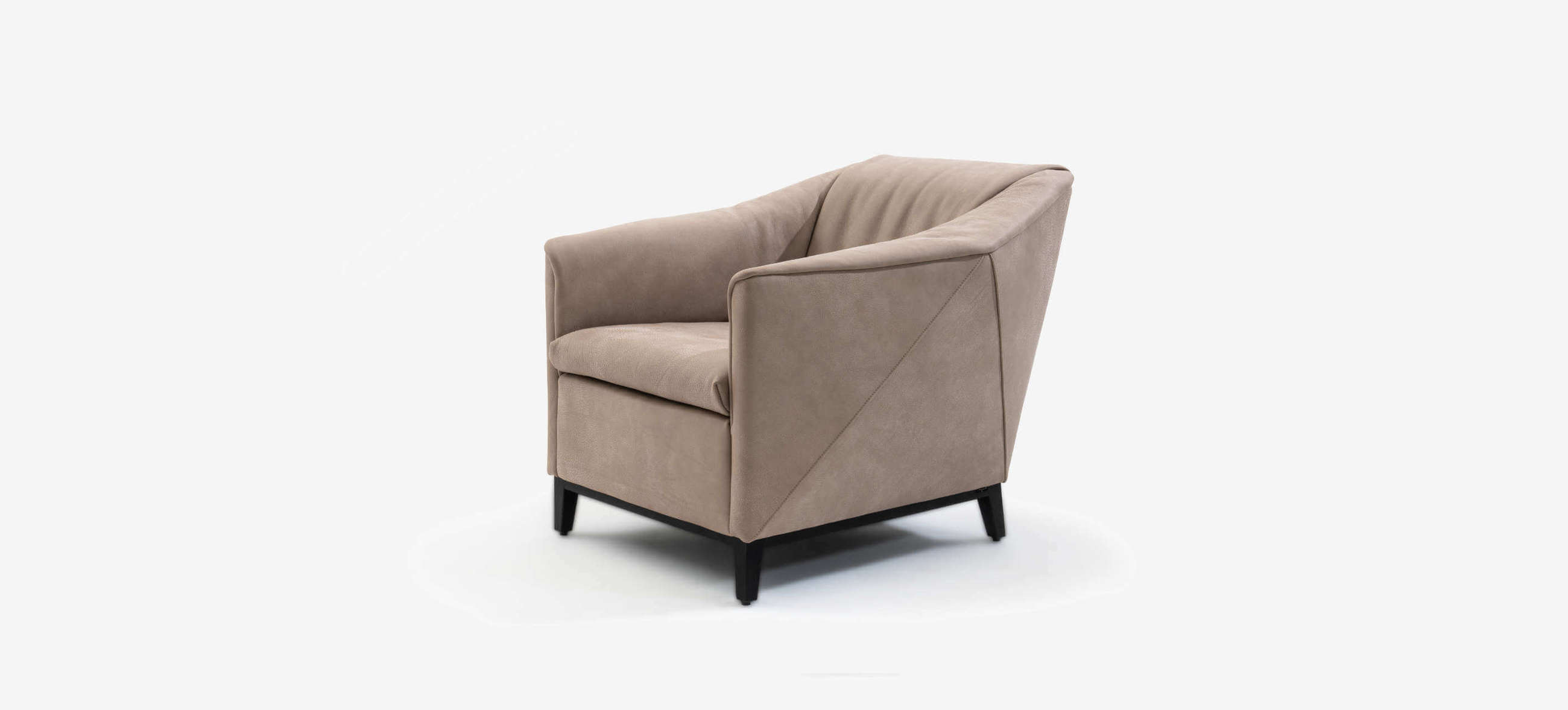 Sessel Damian mit Leder Prestige und Holzfüßen. Sessel Damian Signet