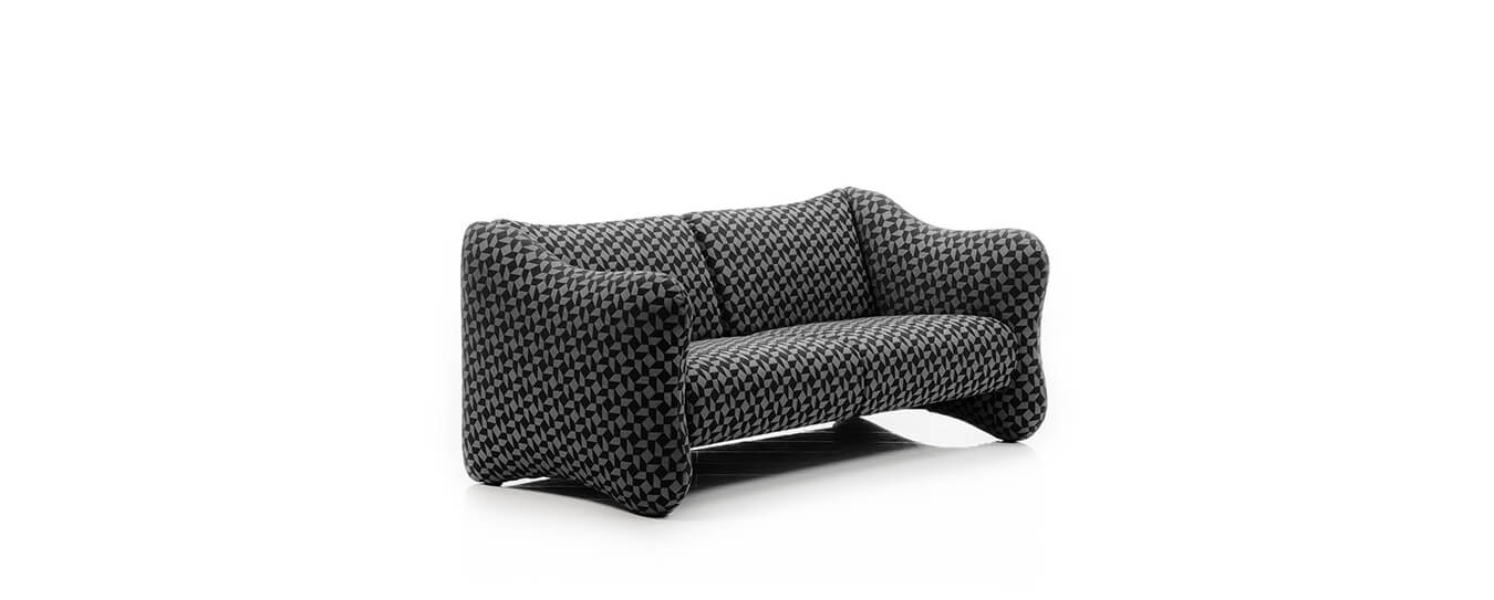 Das Sofa Bongo Bay von Brühl in einem Musterstoff. Sofa Bongo Bay Brühl Muster Stoff