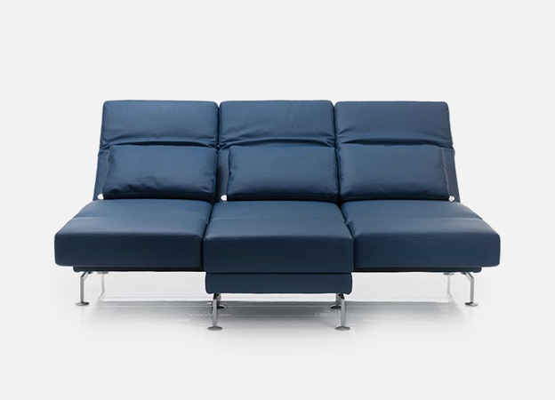 Das Schlafsofa und Hocker Moule small von Brühl von vorne. Schlafsofa Funktionssofa Hocker Moule small Brühl