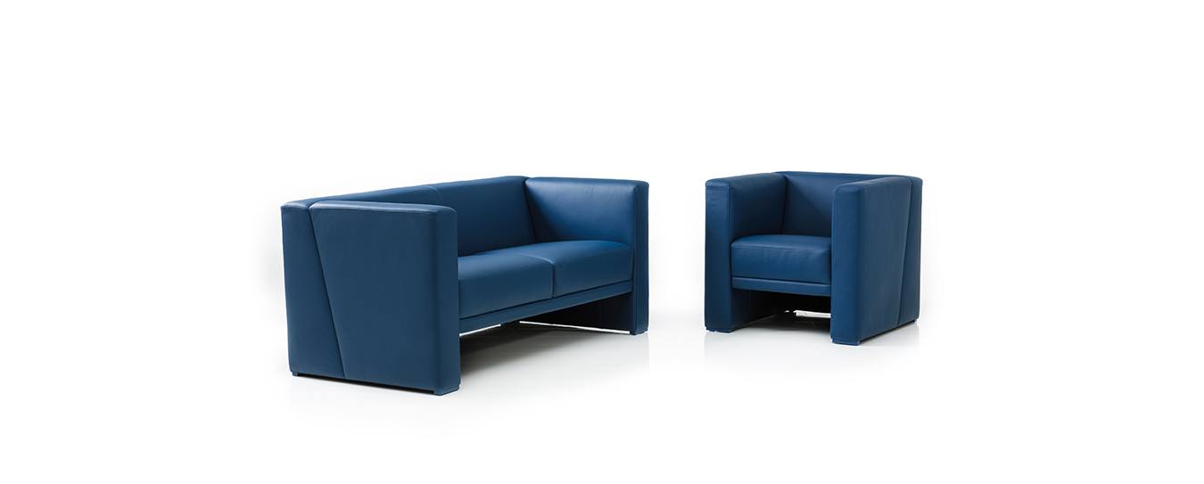 Hier sehen Sie das Sofa und Sessel Visavis von Brühl. Brühl Sofa Sessel Visavis