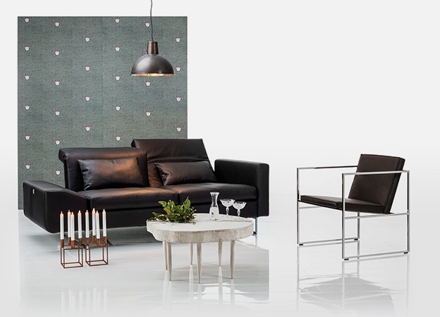 Das Sofa Embrace von Brühl in schwarzem Leder. Sofa Funktion Embrace Brühl Leder