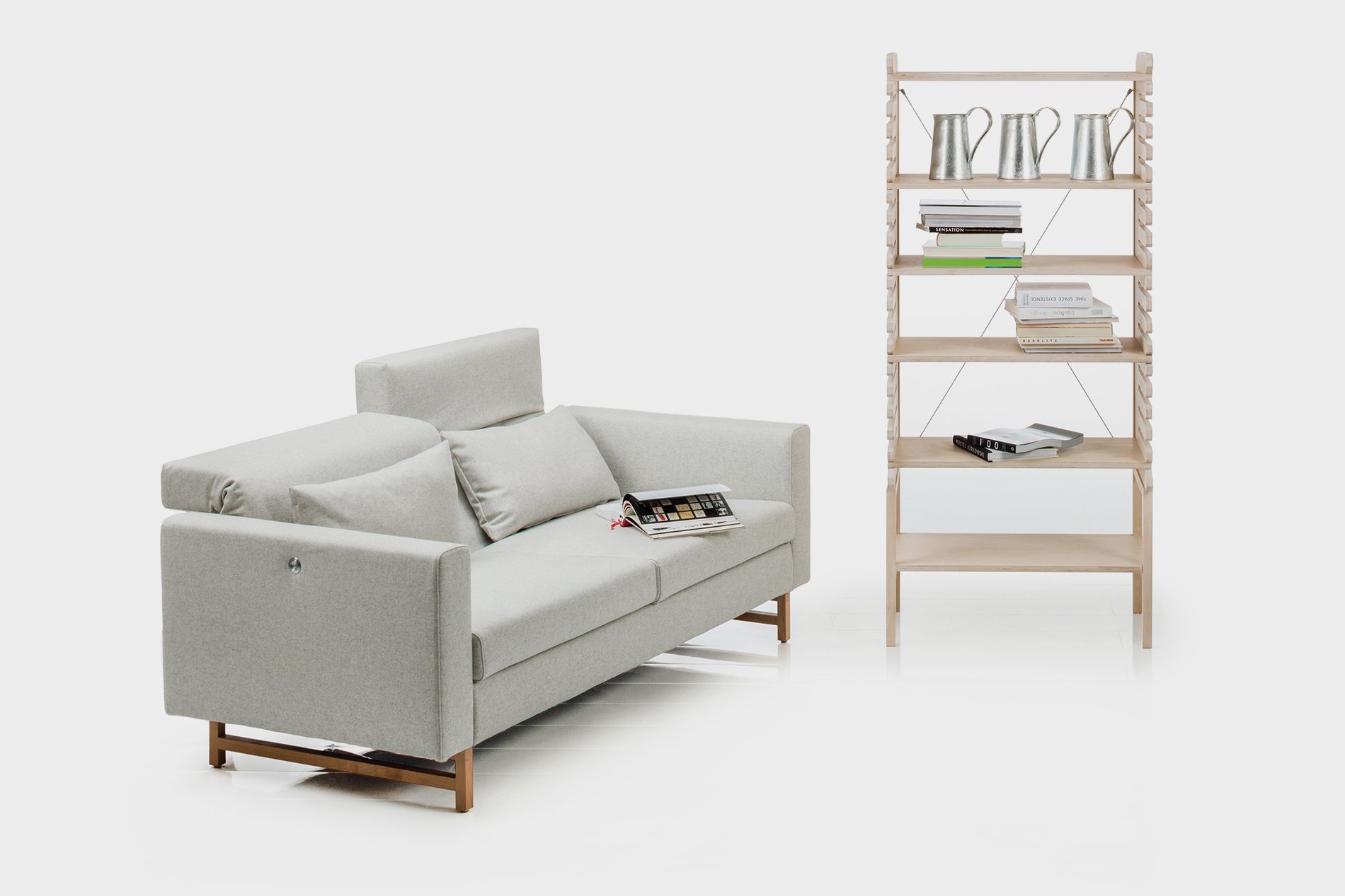 Funktionssofa Embrace von Brühl mit zwei verstellbaren Lehnen. Sofa Embrace Brühl