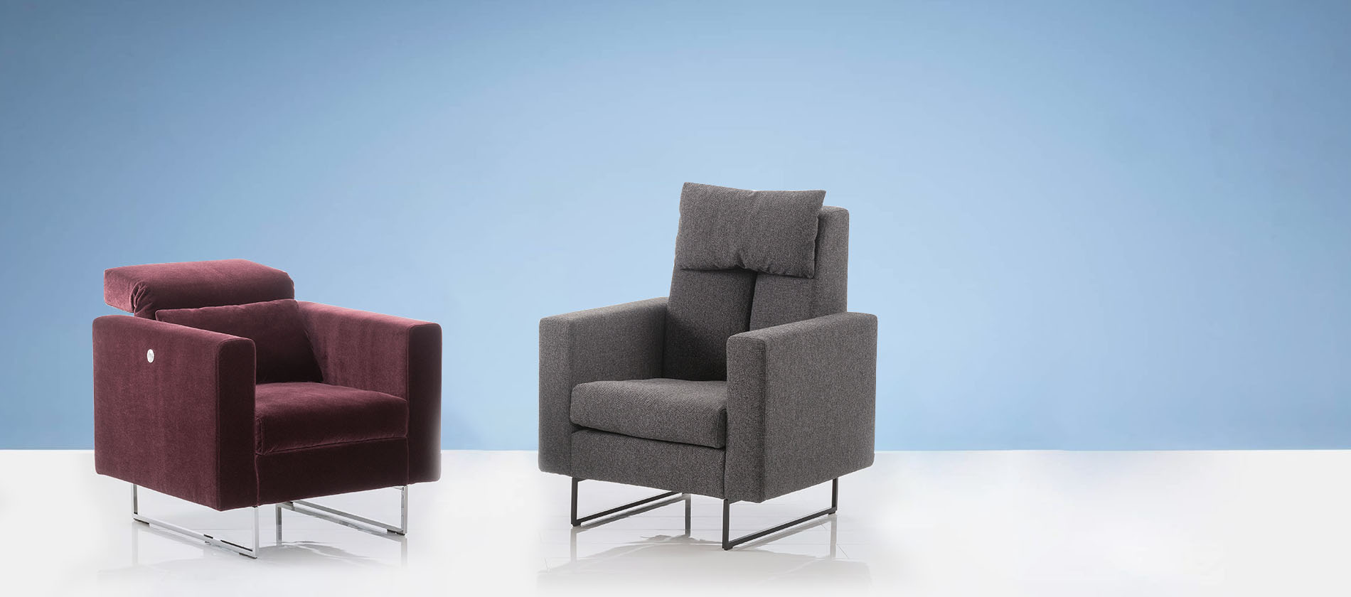 Der funktionale Sessel Embrace von Brühl mit zwei möglichen Funktionsrücken. Sessel Embrace Signet Funktionssessel