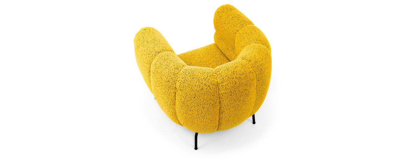 Der Sessel Magnolia von Brühl in gelbem Boucle Stoff. sessel magnolia brühl gelb boucle