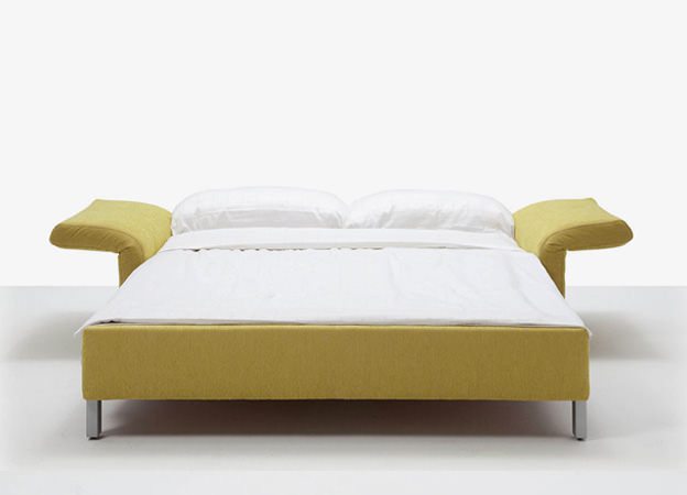 Hier sehen Sie das Vela Schlafsofa von Franz Fertig. Vela Schlafsofa Franz Fertig Bett