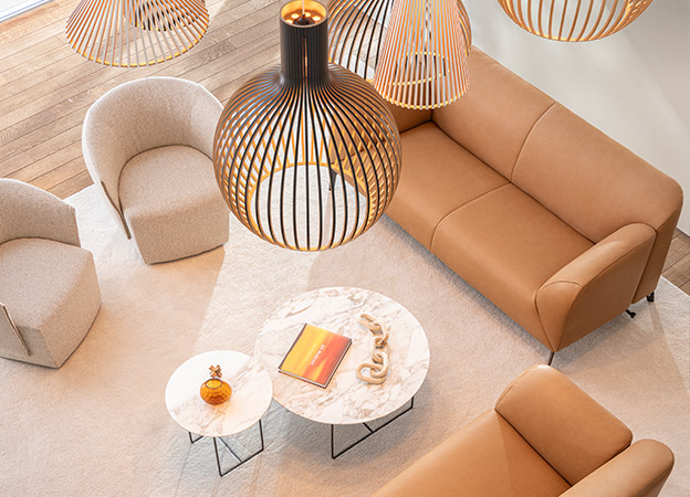 Sofa Como und Sessel Pollon von Jori. sofa como jori leder cognac
