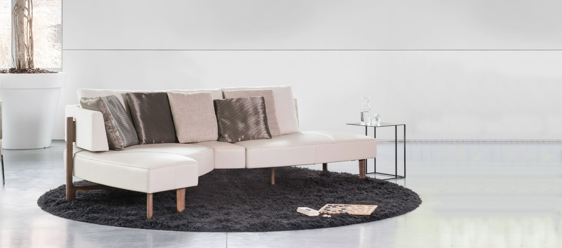 Das Ecksofa Wing von Jori mit Verwandlungsfunktion. Ecksofa Wing Jori