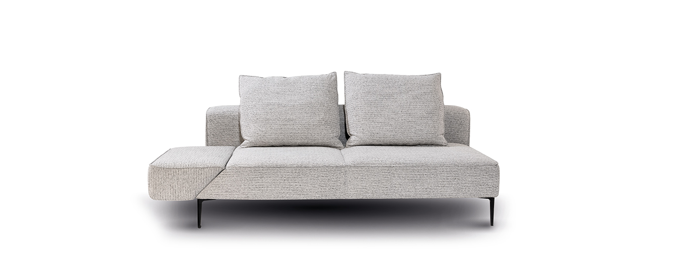 Schwenkbare Armlehne des Jori Sofas Longueville Landscape. Jori Sofa Longueville Landscape Armlehne