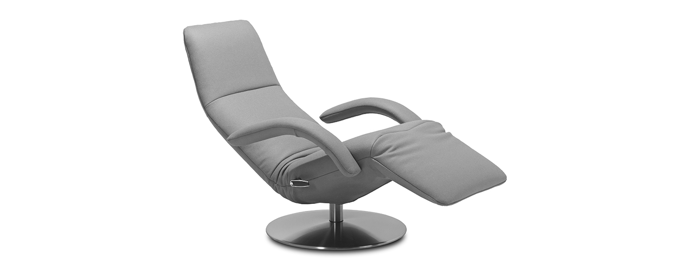 Der Relaxsessel Yoga in grauem Filz von Jori. Relaxsessel Sessel Yoga Jori