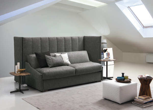 Das Bettsofa Young XL von Pol74 mit Rückenwand Bettsofa Young XL Pol74 Schlafsofa Matratze.