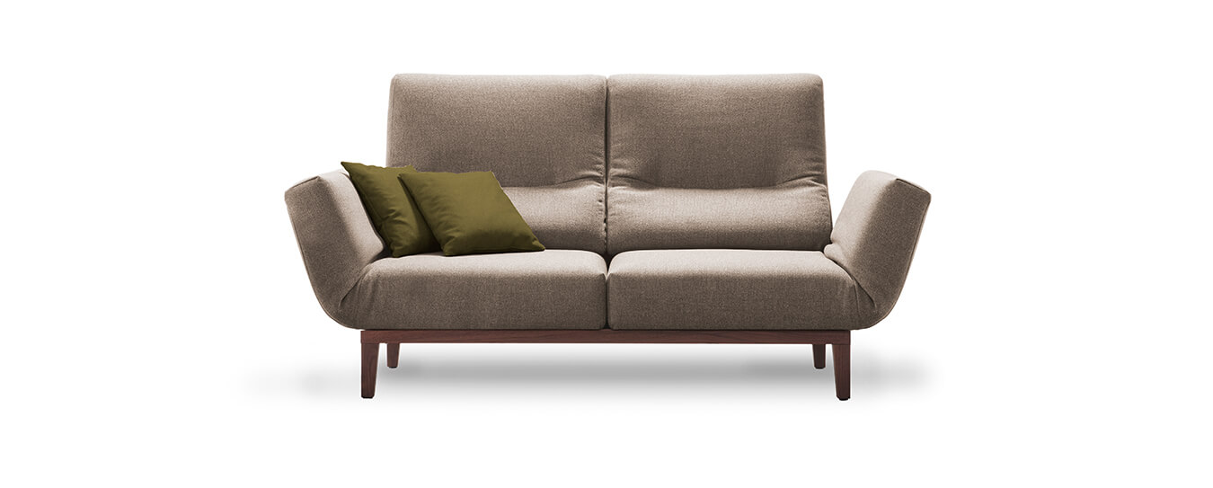 Das Sofa Chimba von Signet im Stoff Luba, Farbe sesam. Sofa Funktionssofa Chimba Signet