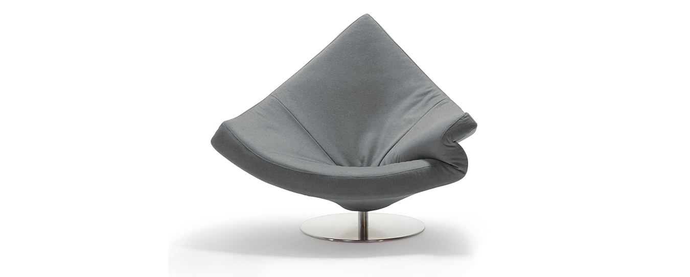 Der Clou Sessel von Signet im Stoff Lana, Farbe Grau. Signet Sessel Clou