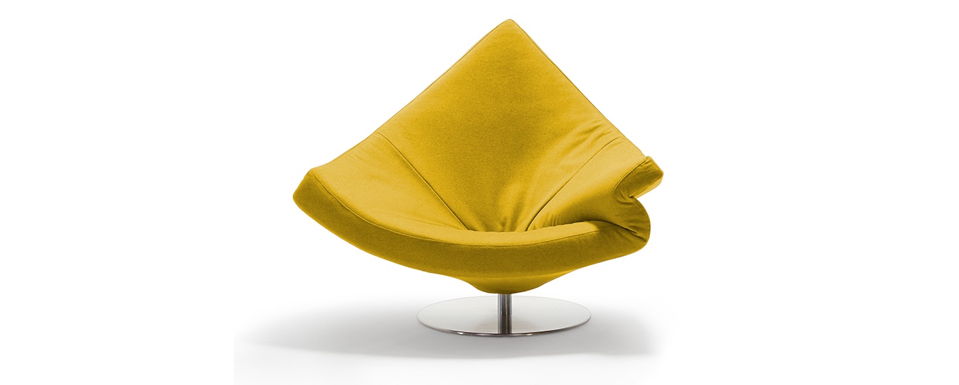Der Clou Sessel von Signet im Stoff Lana, Farbe Mais. Signet Sessel Clou