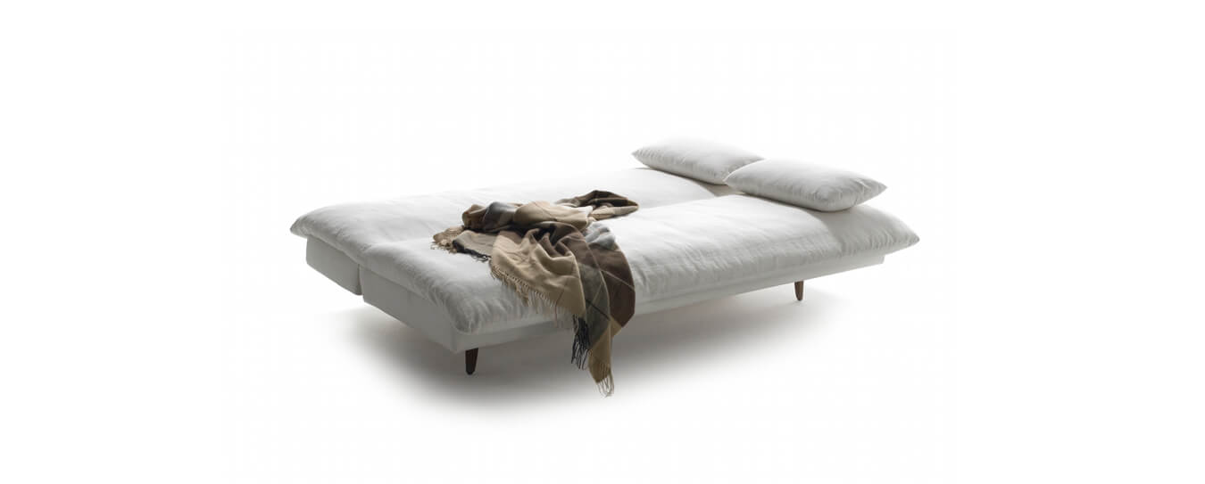 Hier sehen Sie das Ena Schlafsofa von Signet als Bett. Singet Ena Schlafsofa Bett