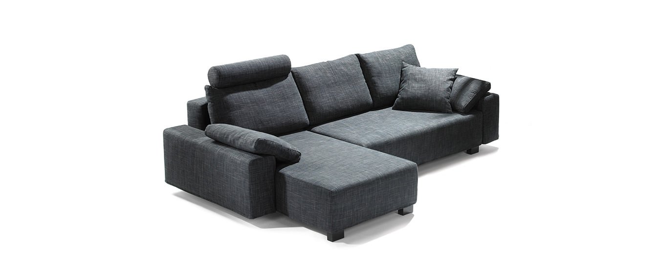 Ecksofa Pallini Signet Schlafsofa Stoff Kopfstütze Holzfüße