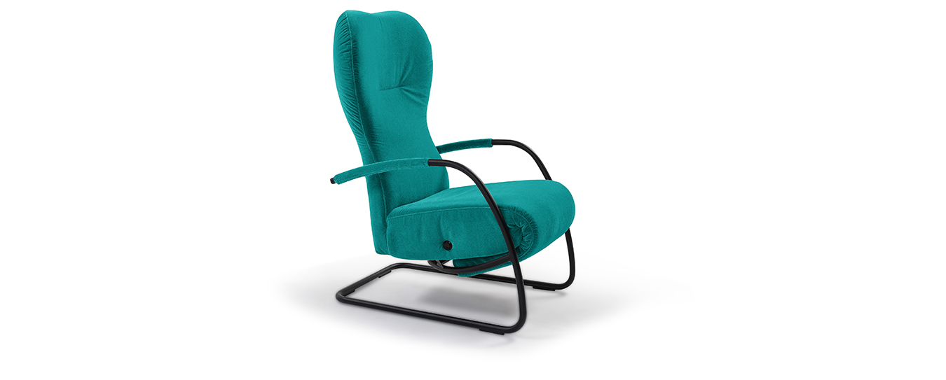 Der Relaxsessel Roccer von Signet im Samtstoff Genua, Farbe petrol. Relaxsessel Roccer Signet Rundrohr