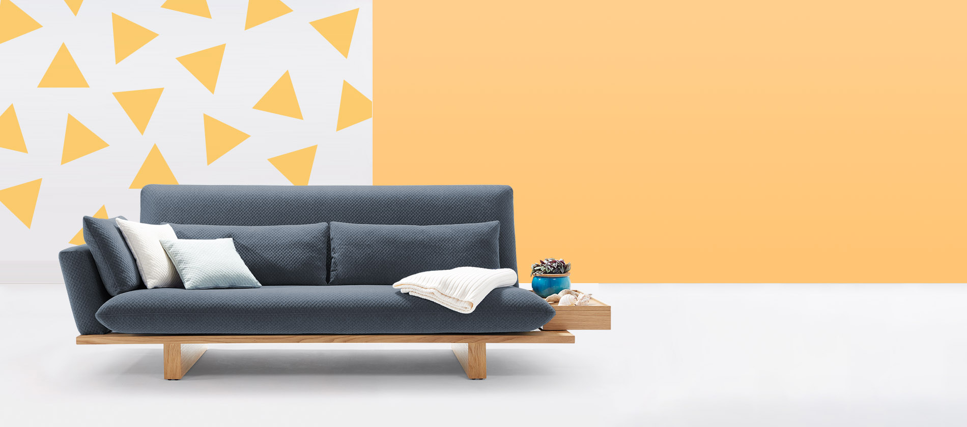 Das Schlafsofa Veda von Signet mit Kippfunktion. Schlafsofa Veda Signet Stoff