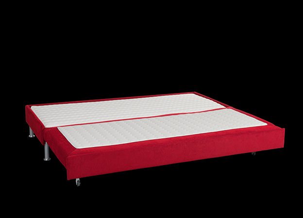 Das Swiss Plus Doppio Schlafsofa verwandelt zum Doppelbett. Swiss Plus Bed for Living Doppio Schlafsofa.
